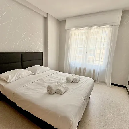 Hyper Center - 4 People - Close To Shops And Beaches 度假居 *