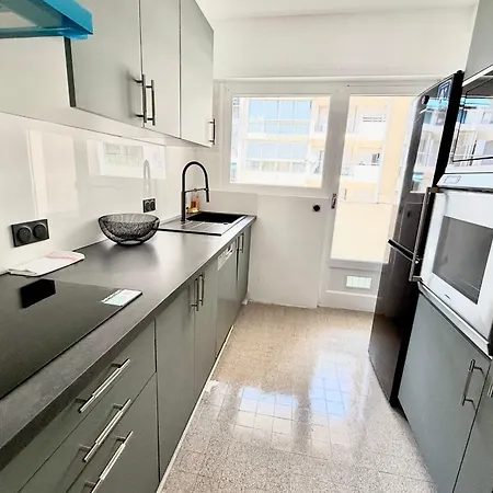 度假居 Hyper Center - 4 People - Close To Shops And Beaches 昂蒂布